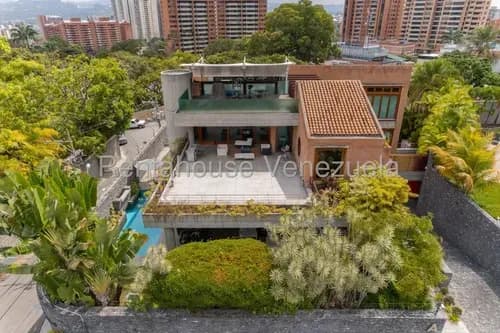 Fabulosa Y Exclusiva Casa De Lujo, En Los Chorros, , Piscina, Sauna, Seguridad Cod.26-18957