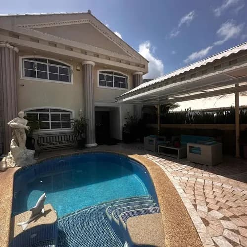 En Venta, Casas Bote A, Lechería