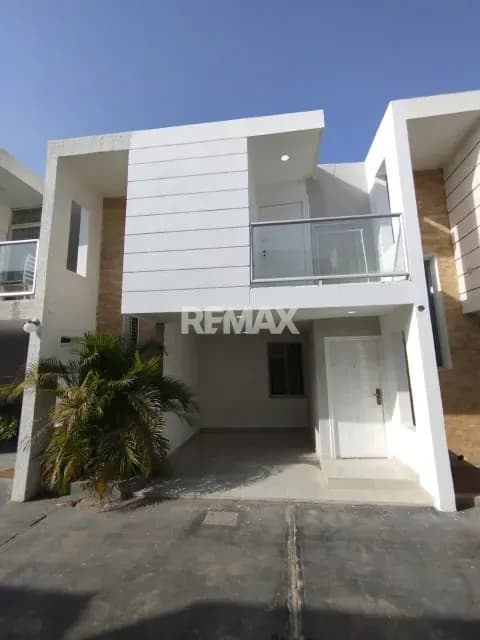 TOWNHOUSE EN ALQUILER VILLA NIZA SAN FRANCISCO