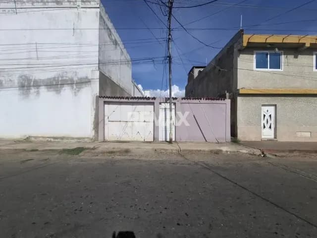 Casa en Alquiler, centro de Punto Fijo.