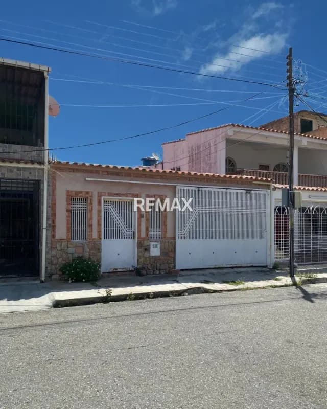 Casa en Alquiler NO AMOBLADA en La Urb. El Remanso Carabobo