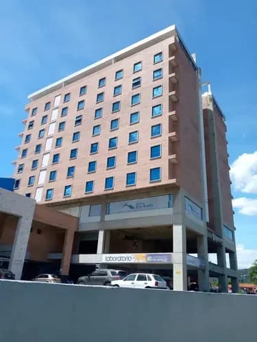 Grey Zuloaga Vende Oficina En El Centro Comercial Cristal Naguanagua Solo Clientes Directos