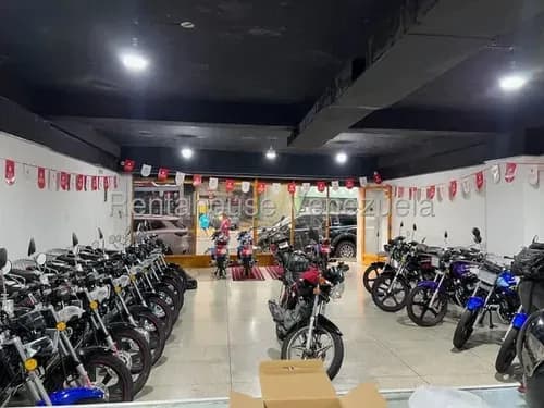 Venta De Amplio Y Estupendo Local Comercial En Chacao. Cira Simancas Mls #26-5936