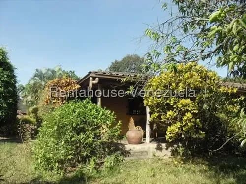 Casa Tipo Campestre En Venta Listo Para La Firma En Conjunto Cerrado Ideal Para Vivir En Familia También Puedes Generar Ingresos Urb El Encanto En Municipio Libertador