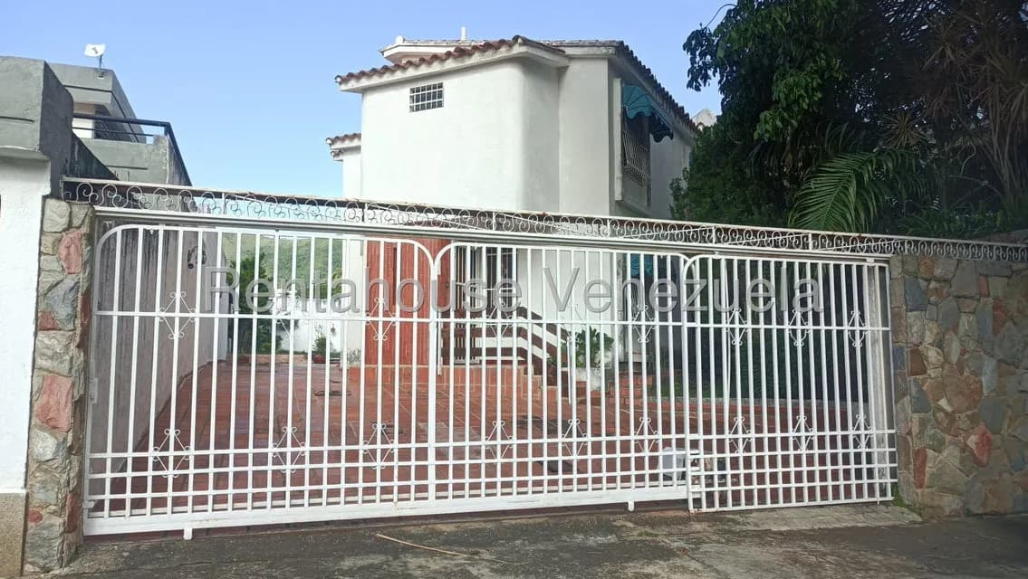 Casa (Duplex) en Venta en La Trigaleña, Carabobo