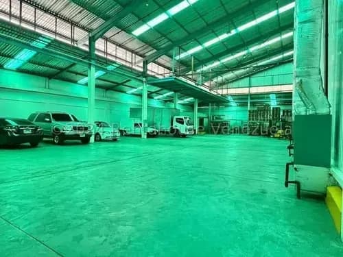 Excelente Galpón Industrial En Venta En Zona Industrial De Guarenas, 2.384,86 Mts. Luis Infante 24-20174