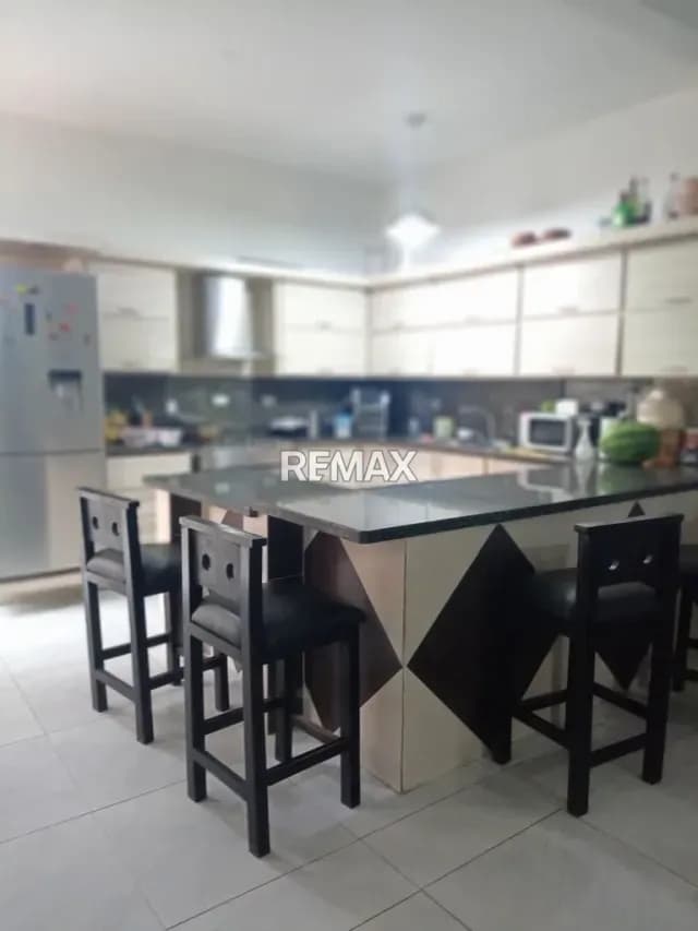 VENDO CASA EN CAGUA LA EXCLUSIVA