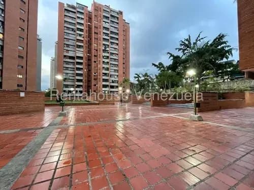 Apartamento En Alquiler Prados Del Este #26-18577