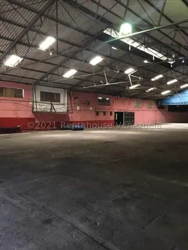 Galpón-depósito En Venta En Catia, Caracas 26-16684 Yf