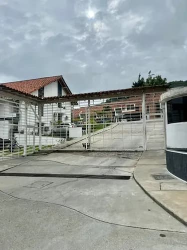 Townhouse En Conjunto Privado Mérida