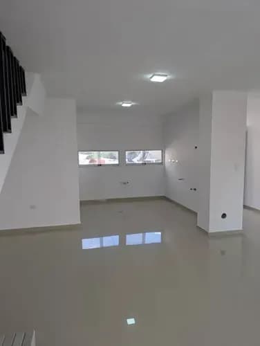 Estela Montilla Vende Town House En Obra Blanca En Mañongo