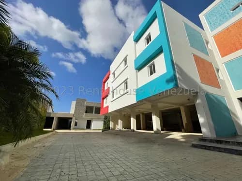Amplio Apartamento En Venta En Obra Gris A Estrenar En Coro Conjunto Privado Sector San Bosco 26-17116