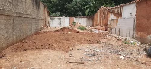 Dionettsy Rivero Vende Terreno Avenida Bolívar De Valecia Cerca Del Ateneo ( Sólo Clientes)
