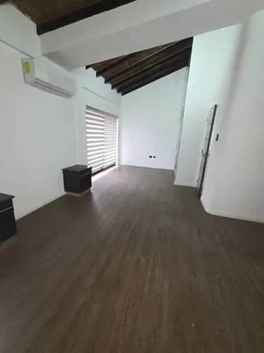 Nueva Captación Impecable Townhouse Amoblado Y Equipado En Alquiler Con Excelente Autonomía Hídrica Conjunto Residencial Alto Samán, Urbanización Mañongo Mc-skp