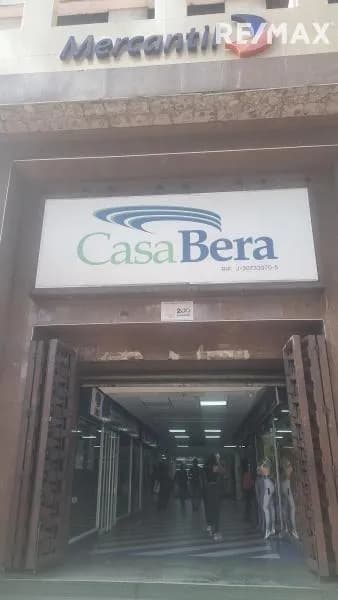 SE ALQUILA LOCAL COMERCIAL EN ZONA PRIVILEGIADA DE LA CANDELARIA EN LA FERIA DE COMIDA. OPORTUNIDAD DE INVERSIÓN CASABERA