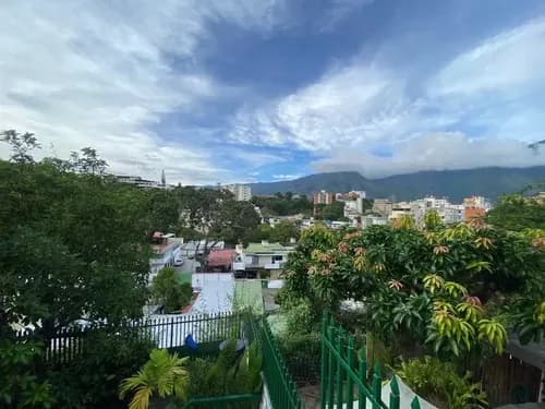 En Colinas De Bello Monte, Se Vende Atractiva Casa Con Vista Al Avila