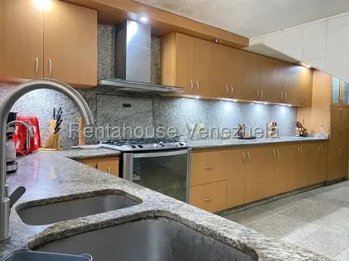 Casa En Venta Montalban I - 26-12438 - Hgk
