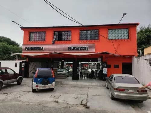 En Venta Fondo De Comercio (panaderia) Ubicada En Urbanización Los Jarales, Avenida Principal Cruce Con Calle Nro. 2, A Pie De Calle, San Diego Estado Carabobo / Emer.