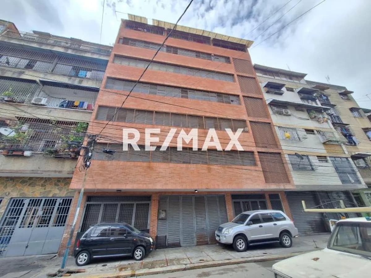 SE VENDE EDIFICIO EN ALTA VISTA - NUEVA CARACAS