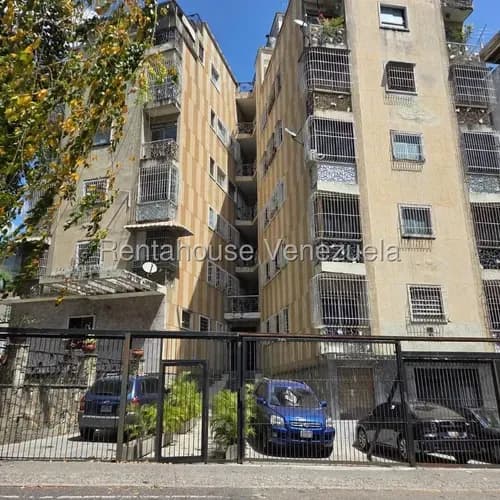 En Venta Apartamento En San Bernardino. Cod Flex: 26-15077