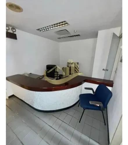 Se Alquila Oficina 89m2 Los Cortijos De Lourdes 7311