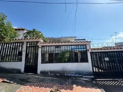 Casa En Venta Apdc Ppal, Urb Las Acacias San Cristóbal Mg592