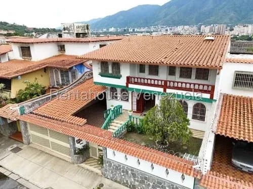 Tg Casa En Venta En Colinas De La California, 616 Mt2 De Terreno, Vista Al Ávila, Calle Ciega 26-19740