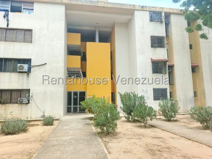 Apartamento (1 Nivel) en Venta en Avenida Goajira, Zulia