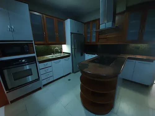 Apartamento Semi Amoblado En Valencia El Parral
