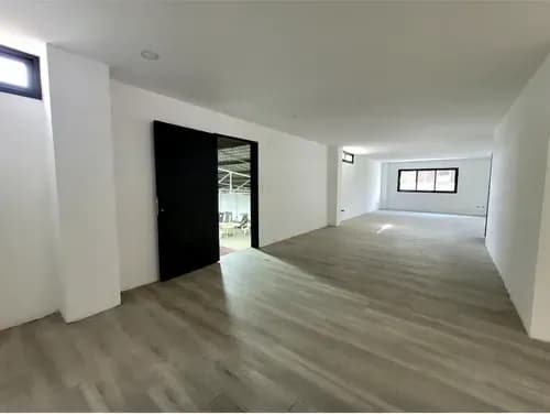 Alquiler De Local Comercial Con Galpon En Boleita Norte. Lm26.8309