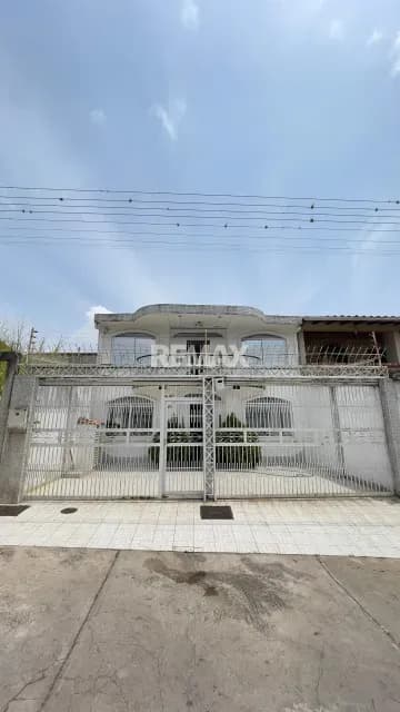 EN VENTA CASA EN LA URB VILLA ARAURE LA ROTARIA