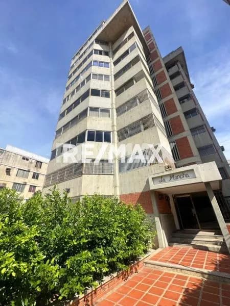 Apartamento en venta Edificio La Mancha, sector La Lago