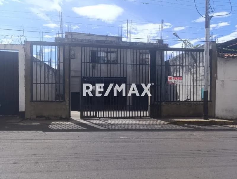 SE VENDE GALPON EN LA PARROQUIA SAN SEBASTIAN