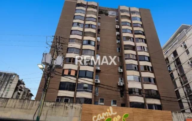Apartamento en Venta Urb Los Palos Grandes, 55Mt2,1H,1B,1E 26-29