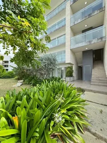 Apartamento En Venta En Tucacas En Puerto Morrocoy, Planta Total Y Pozo De Agua. A Estrenar, Super Exclusivo. Yh