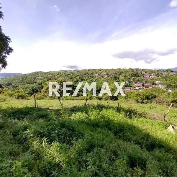INTERESANTE LOTE DE TERRENO en venta, ubicado en Zorca