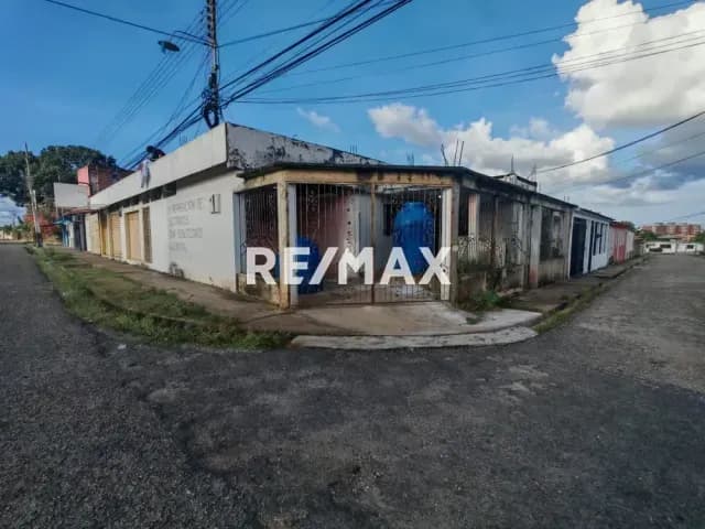 Se Vende Casa en el Sector Alto de los Godos, Urb Fundemos, manzana M-19. Maturín
