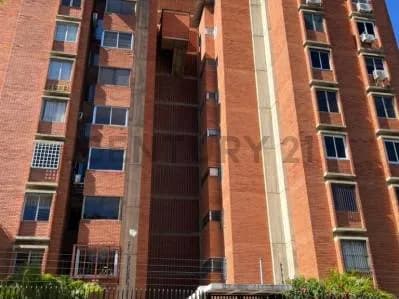 APARTAMENTO EN ALQUILER TOTALMENTE REMODELADO