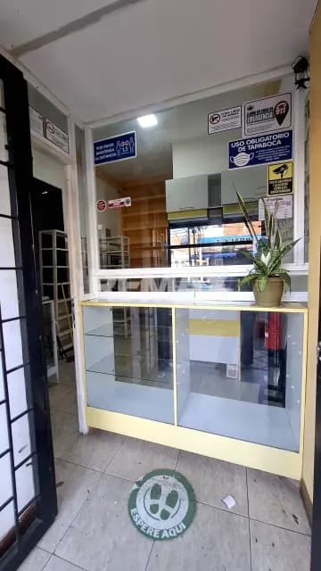 Se Alquila Local Comercial de esquina Av. Rivas
