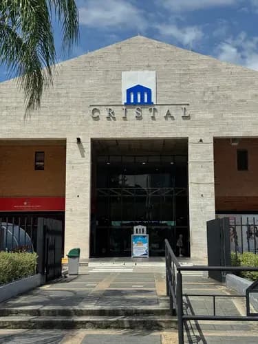 En Venta Oficina En La Torre Cristal, En Las Quintas De Naguanagua. St