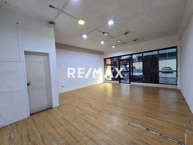 Oportunidad de inversión. Local comercial en venta. Av. Libertador de Acarigua