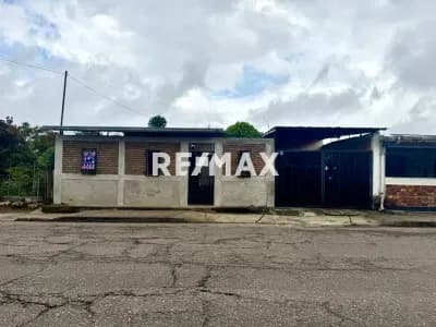 Casa. Venta. Michelena