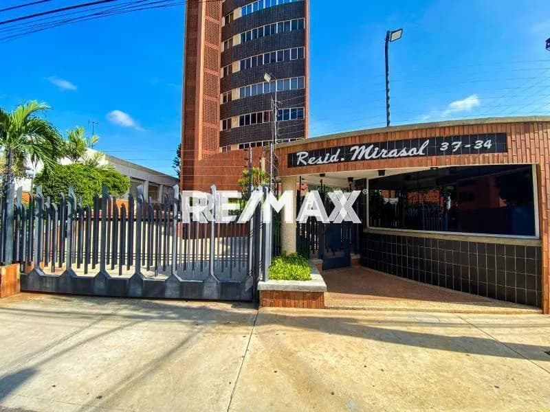 En venta Apartamento en Residencias Mirasol, calle 73