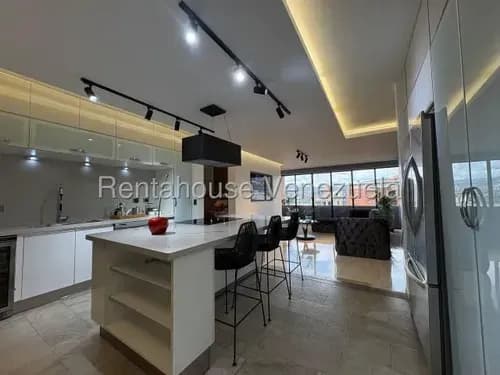 Agp Remodelado! Apartamento En Venta En El Rosal, Listo Para Habitar, Bonita Vista 26-17292