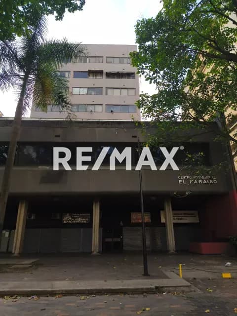 ALQUILER OFICINA EL PARAISO