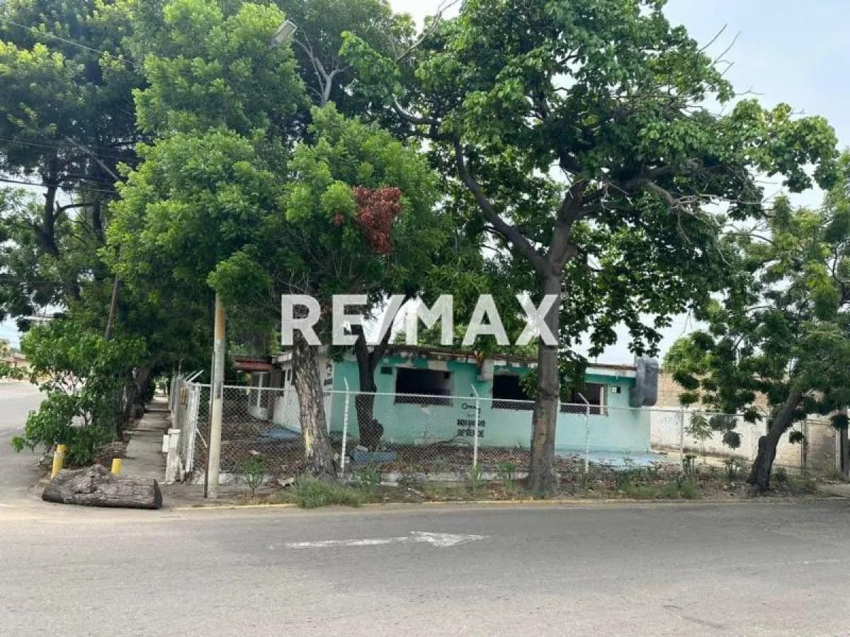 VENTA TERRENO sector tierra negra con calle 66 entre av 13