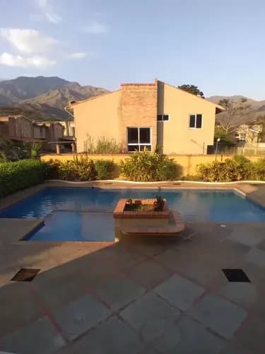 En Venta: Town House Carabobo San Diego Country Club D40-01