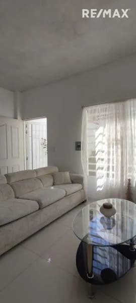 Casa en Venta de dos niveles a pie de calle ubicada a dos cuadras de la basílica de Táriba