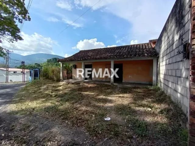 CASA CON PARCELA SAN RAFAEL DE CORDERO