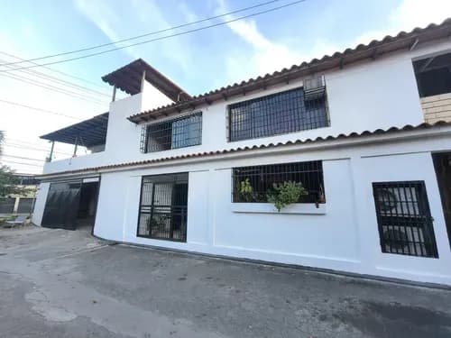 Casa/venta/valle Arriba Guatire/270mts2/3h/3b/2pe